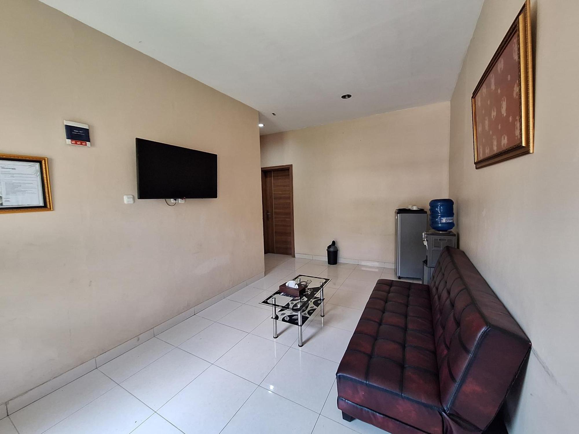 Urbanview Hotel Inkoppabri Cisarua Puncak Екстер'єр фото
