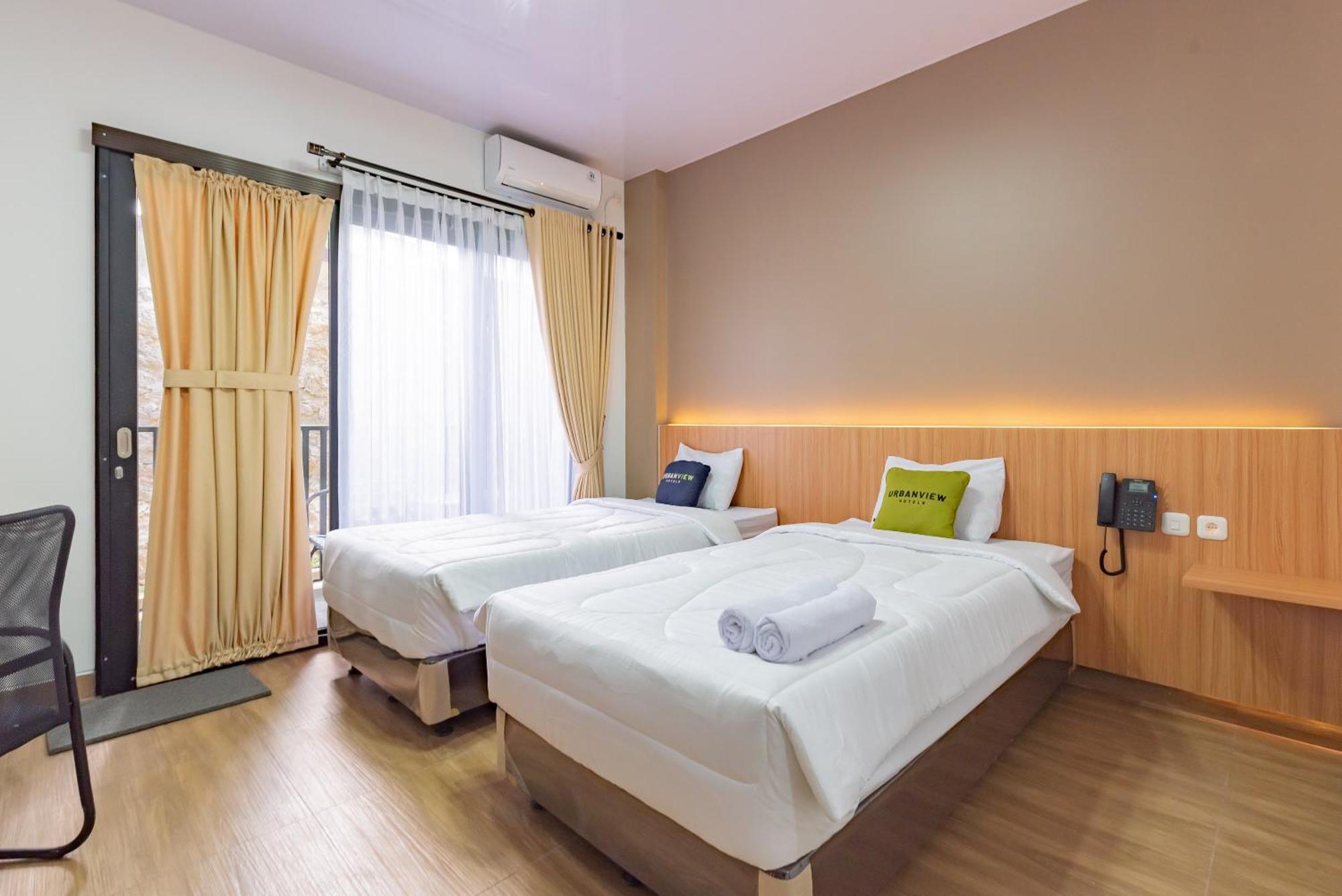 Urbanview Hotel Inkoppabri Cisarua Puncak Екстер'єр фото