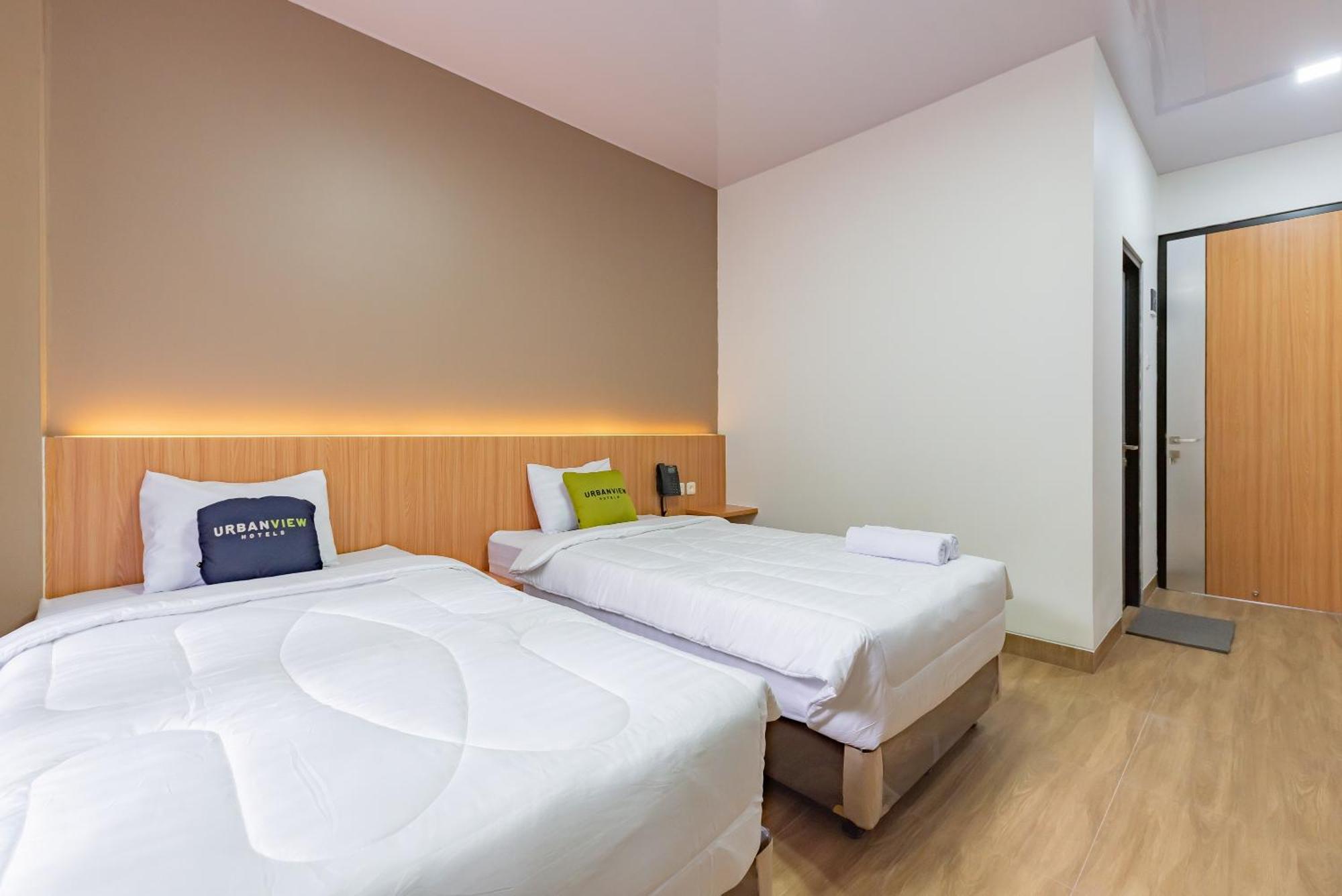 Urbanview Hotel Inkoppabri Cisarua Puncak Екстер'єр фото