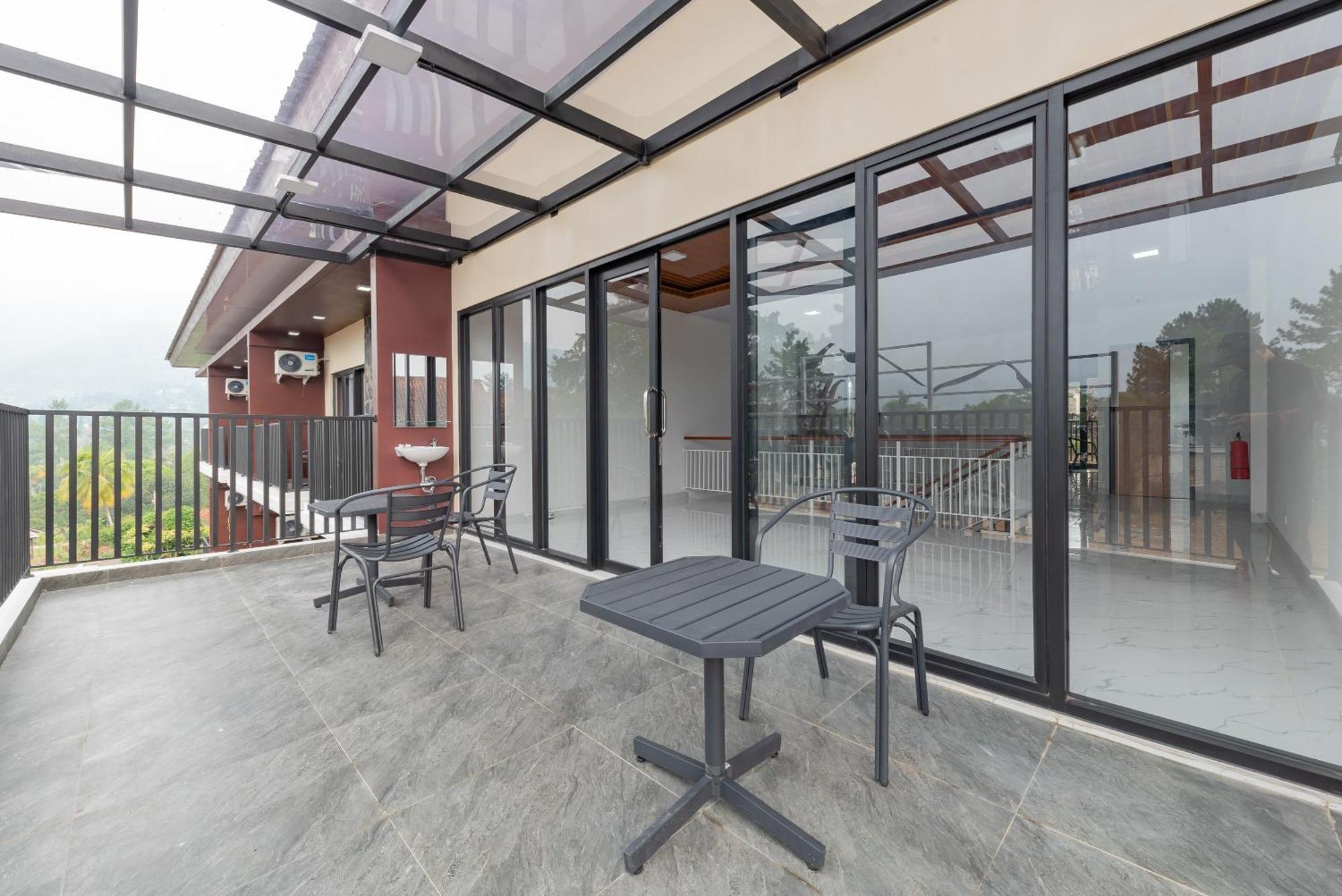 Urbanview Hotel Inkoppabri Cisarua Puncak Екстер'єр фото