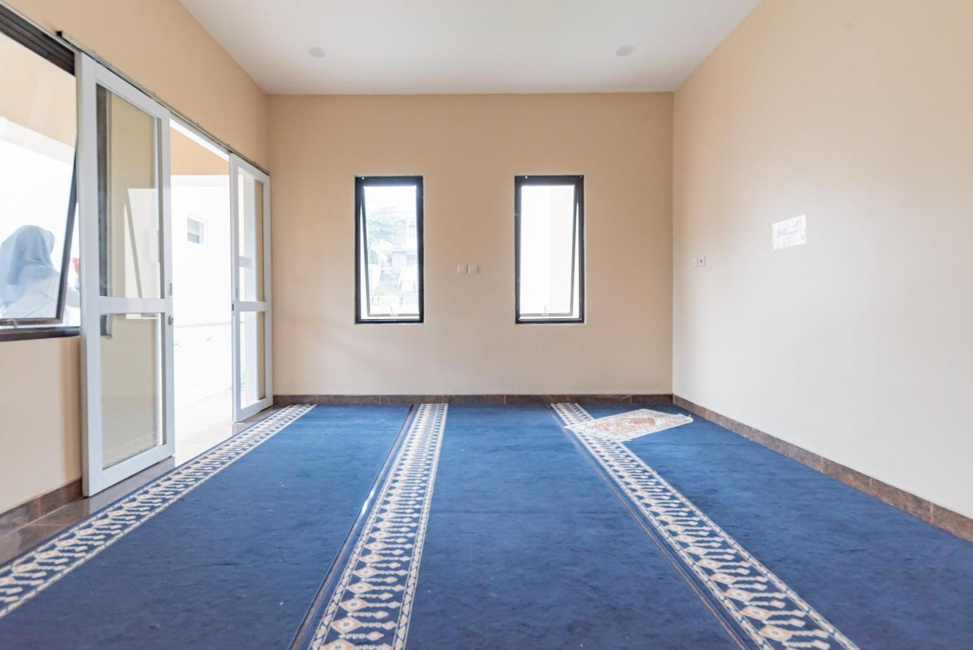 Urbanview Hotel Inkoppabri Cisarua Puncak Екстер'єр фото